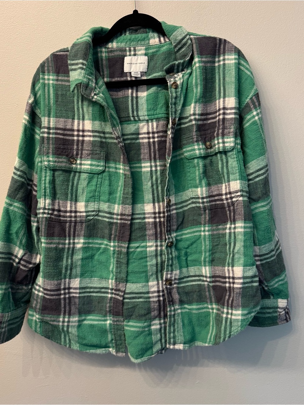 American Eagle Outfitters Green & White Plaid Button-Front Flannel | Size Medium